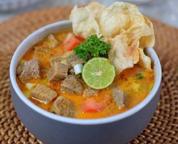 7 Resep Soto Betawi Daging Kuah Santan Paling Nikmat dan Gurih 7 Resep Soto Betawi Daging Kuah Santan Paling Nikmat dan Gurih