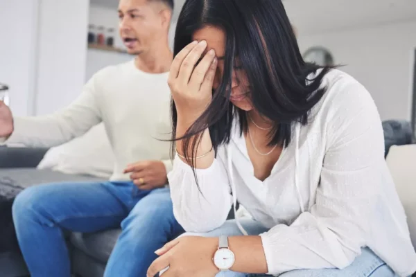 5 Tanda Pasangan Beda Hobi dan Butuh Ruang Sendiri Bukan Red Flag